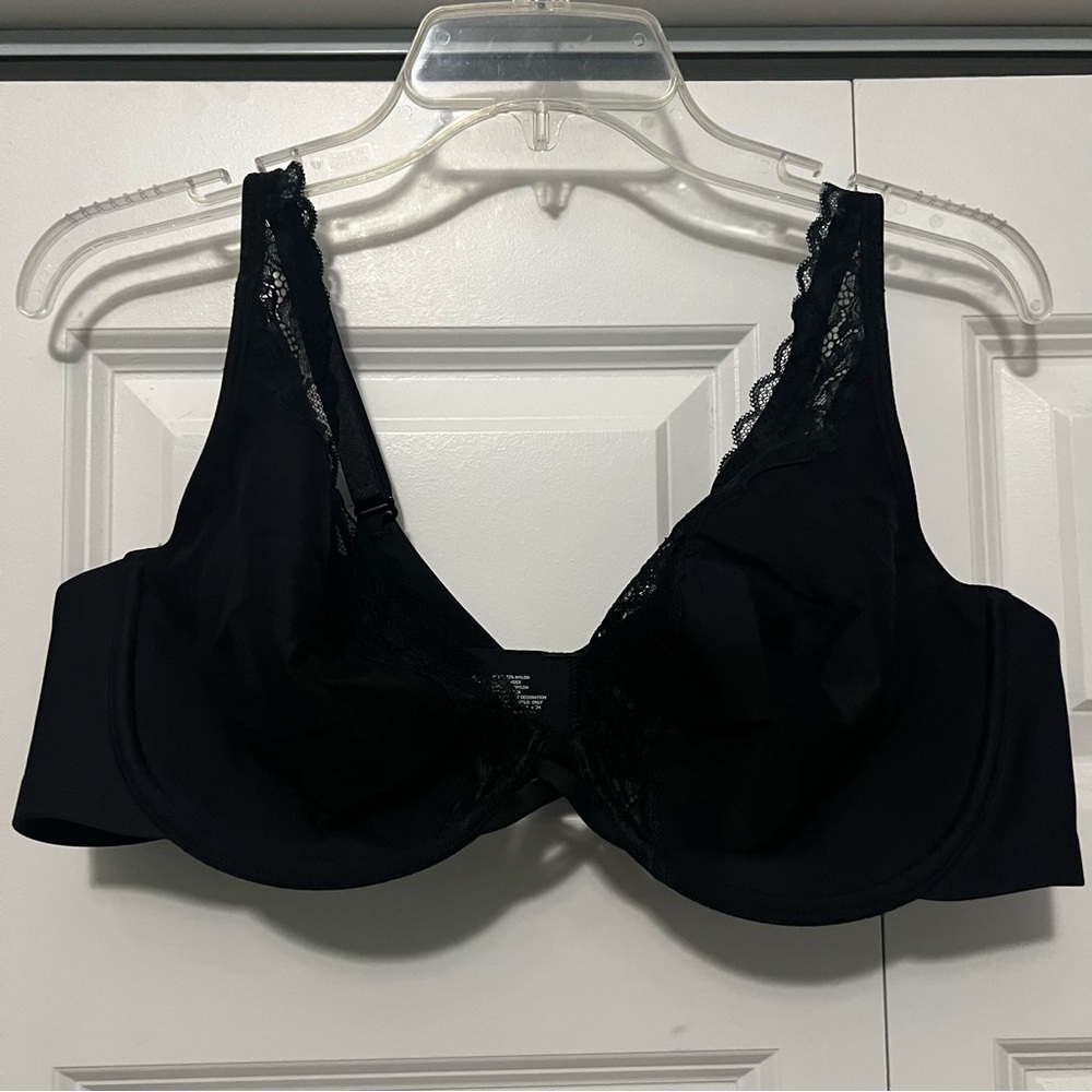Soma Unlined Lace Trim Plunge Bra NWT